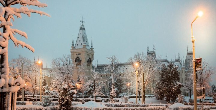 Iaşul, sub nameti, in&nbsp;noapte…