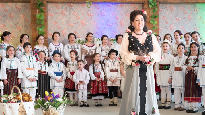 FOLCLOR AUTENTIC IN DELENI, JUDETUL IASI- „BALUL&nbsp;PRIMAVERII”